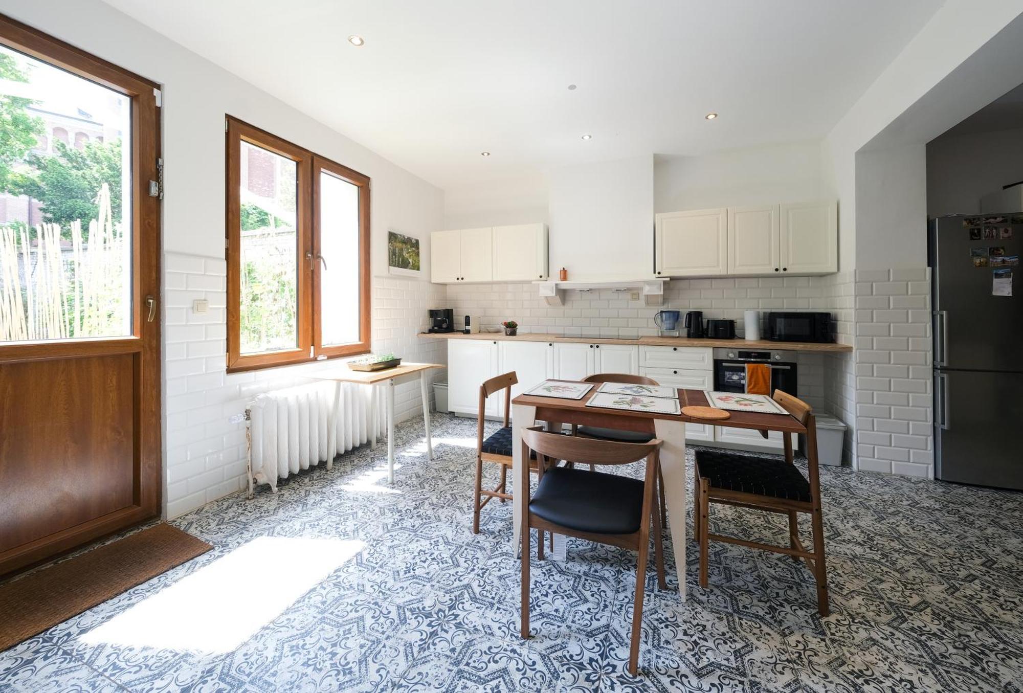 Your Homestay In A Bibliophile Mansion Antwerp Exterior photo